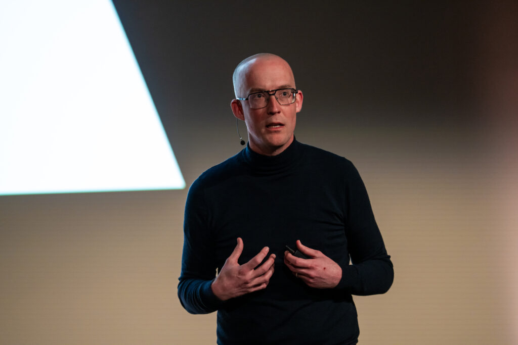 Speakersclub - Try-Out Event Talk like a Pro 2024
© Alyssa van Heyst Photography 2024 / www.alyssavanheyst.nl